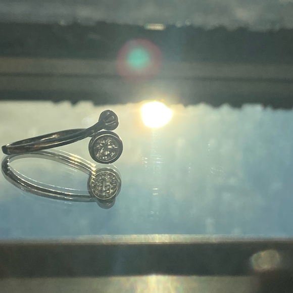 adjustable silver ring - Picture 2 of 2